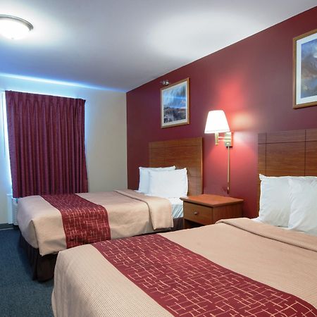 Red Roof Inn & Suites Дикинсън Екстериор снимка