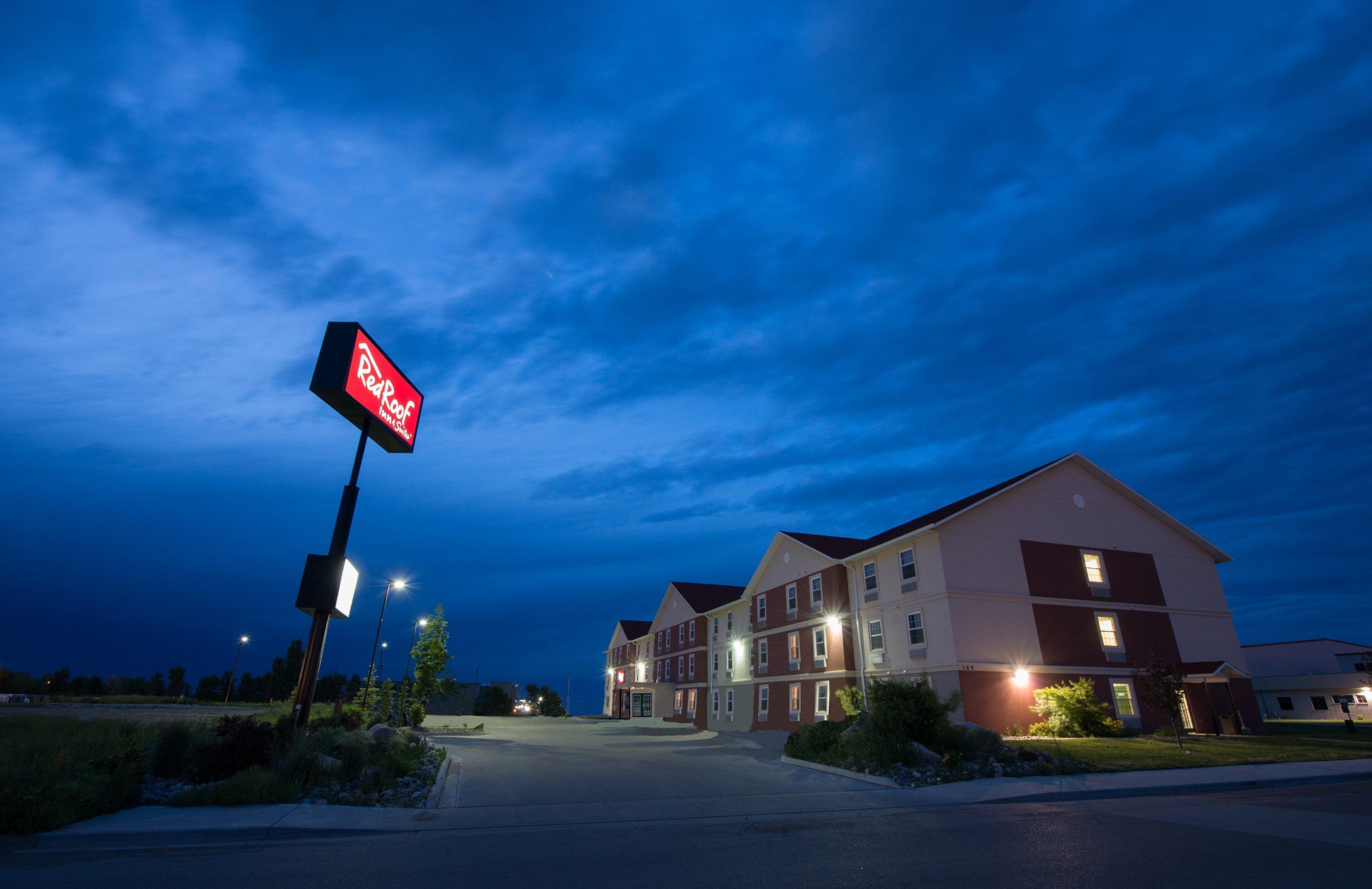 Red Roof Inn & Suites Дикинсън Екстериор снимка