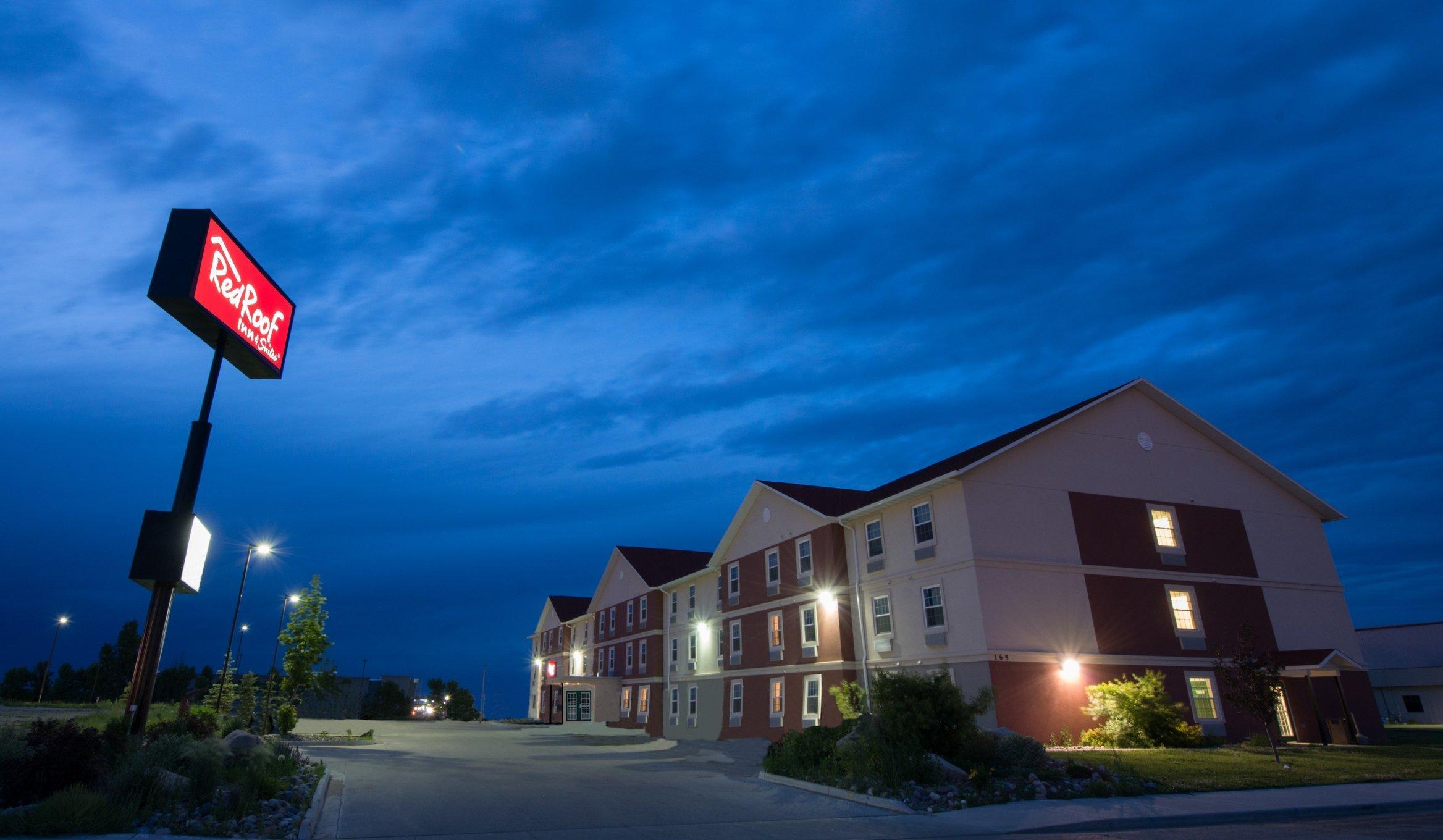 Red Roof Inn & Suites Дикинсън Екстериор снимка
